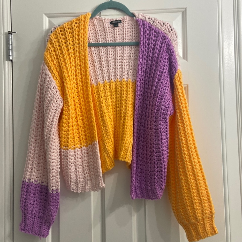 Never Worn! Wild Fable Chunky Knit Sweater: Size Small.